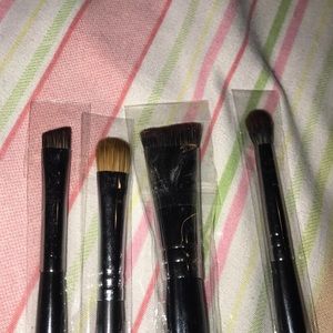 Morphe Makeup - Morphe brushes. Set of 4, brand new. Never used. Morphe Makeup - Morphe brushes. Set of 4, brand new. Never used.